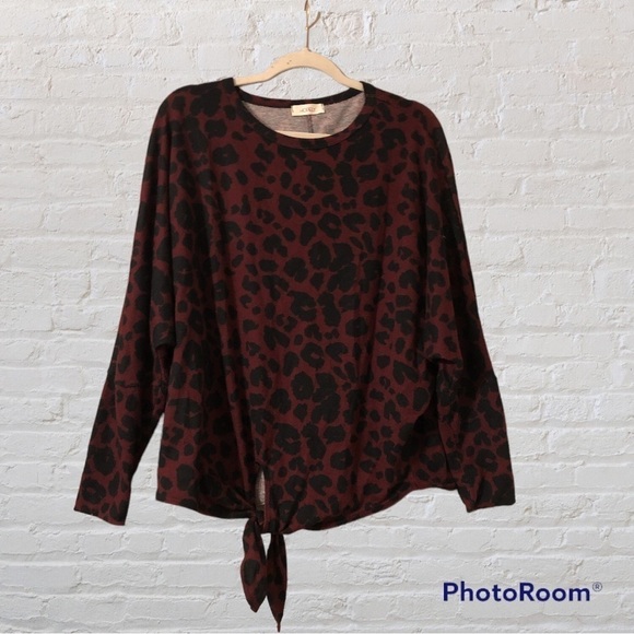 HOPELY |‎ Women’s Cheetah Tie Front Sweater Approx. Size L - Picture 1 of 3